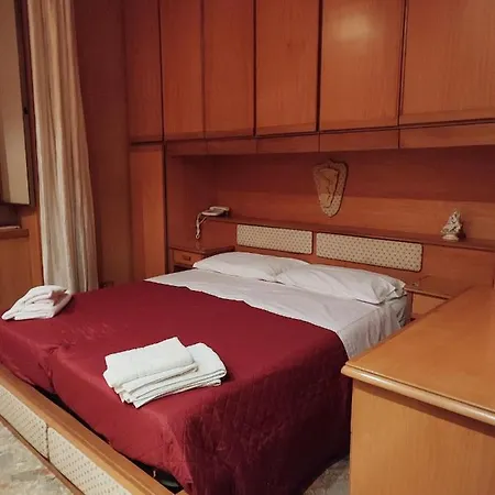 Residenza Castiglia * Neapol